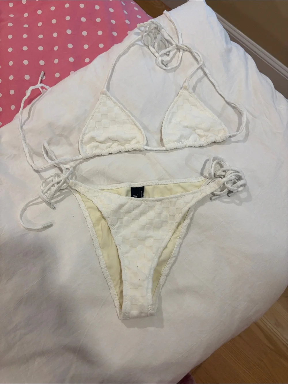 triangl swimwear White Textured Tie Bikini